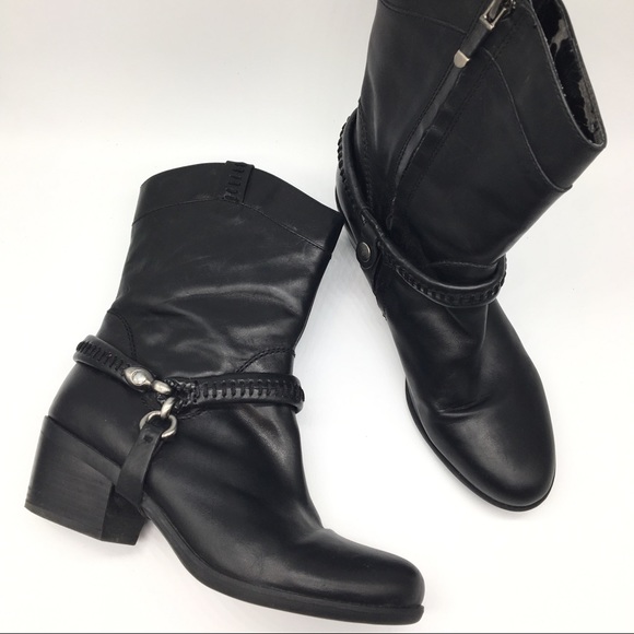 B Makowsky Hudson Black Leather Removable Harness Ankle Boots New